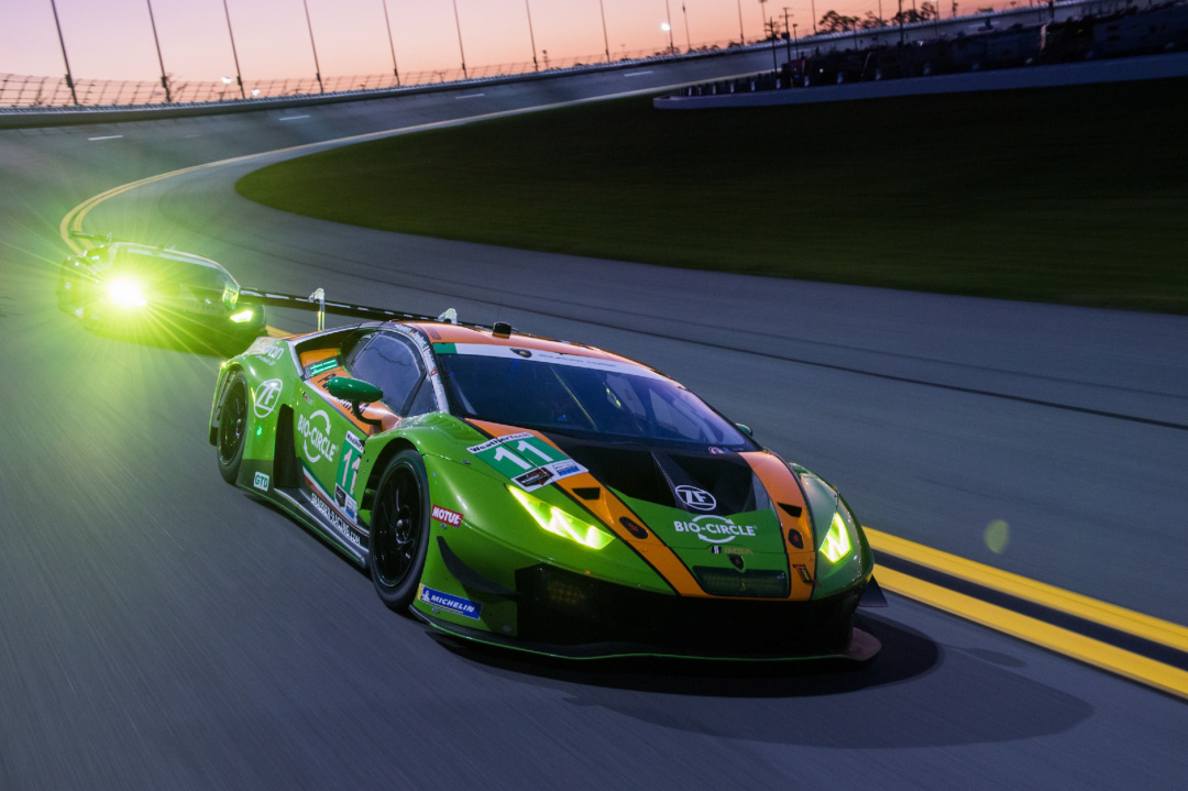 SMALL_二度登頂Daytona 24小時耐久賽冠軍席次，Lamborghini Huracán GT3 EVO  開創賽車運動歷史新篇章(4)
